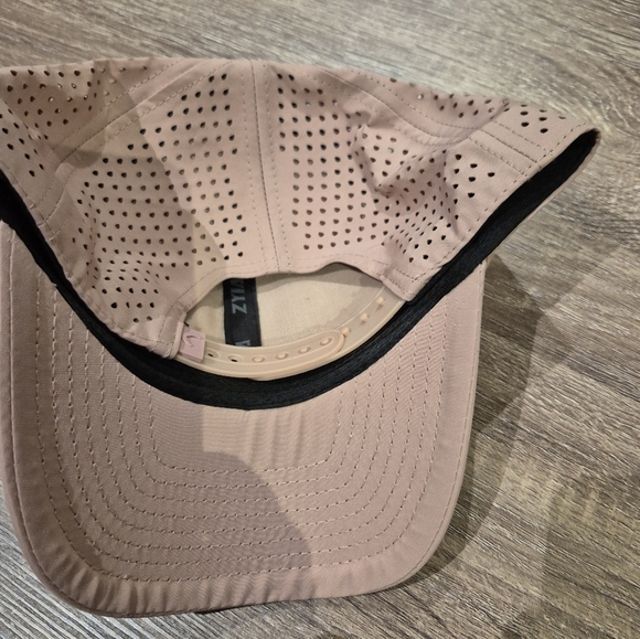 Zyia Active Pink Curved Brim Hat - Picture 4 of 5